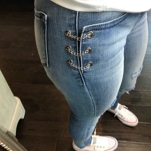 LAST//AΝΝ‘ LΝΝ‘iΝΝ‘tΝΝ‘tΝΝ‘lΝΝ‘eΝΝ‘ EΝΝ‘dΝΝ‘gΝΝ‘eΝΝ‘ - Picture 4 of 7